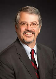 ˼ȫ򸱿ӋϯgLew Tucker